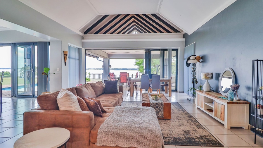 3 Bedroom Property for Sale in Oranjeville Free State